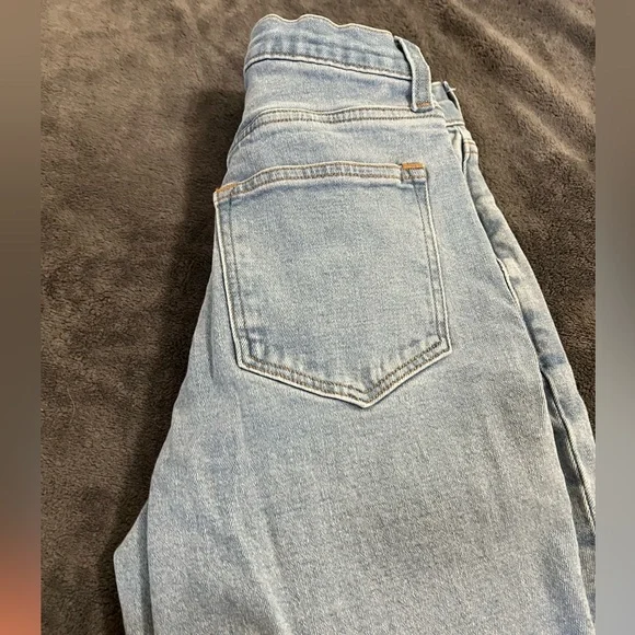 Light Wash High Rise Straight Jeans SIZE 25 SHORT - Picture 3 of 6